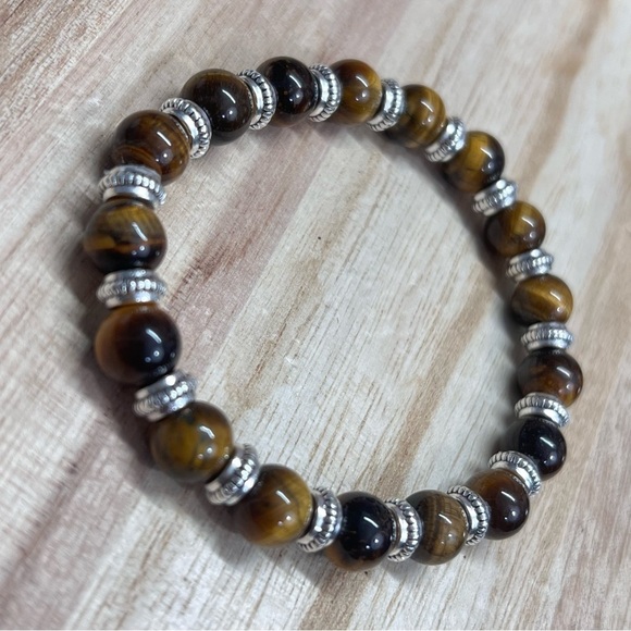 Handcrafted Tiger Eye Stone bracelet - Picture 5 of 8